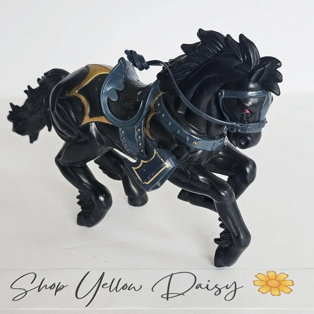 Vintage Batman Dark Knight Bat-Horse Stallion Action Figure Accessory Black Gold